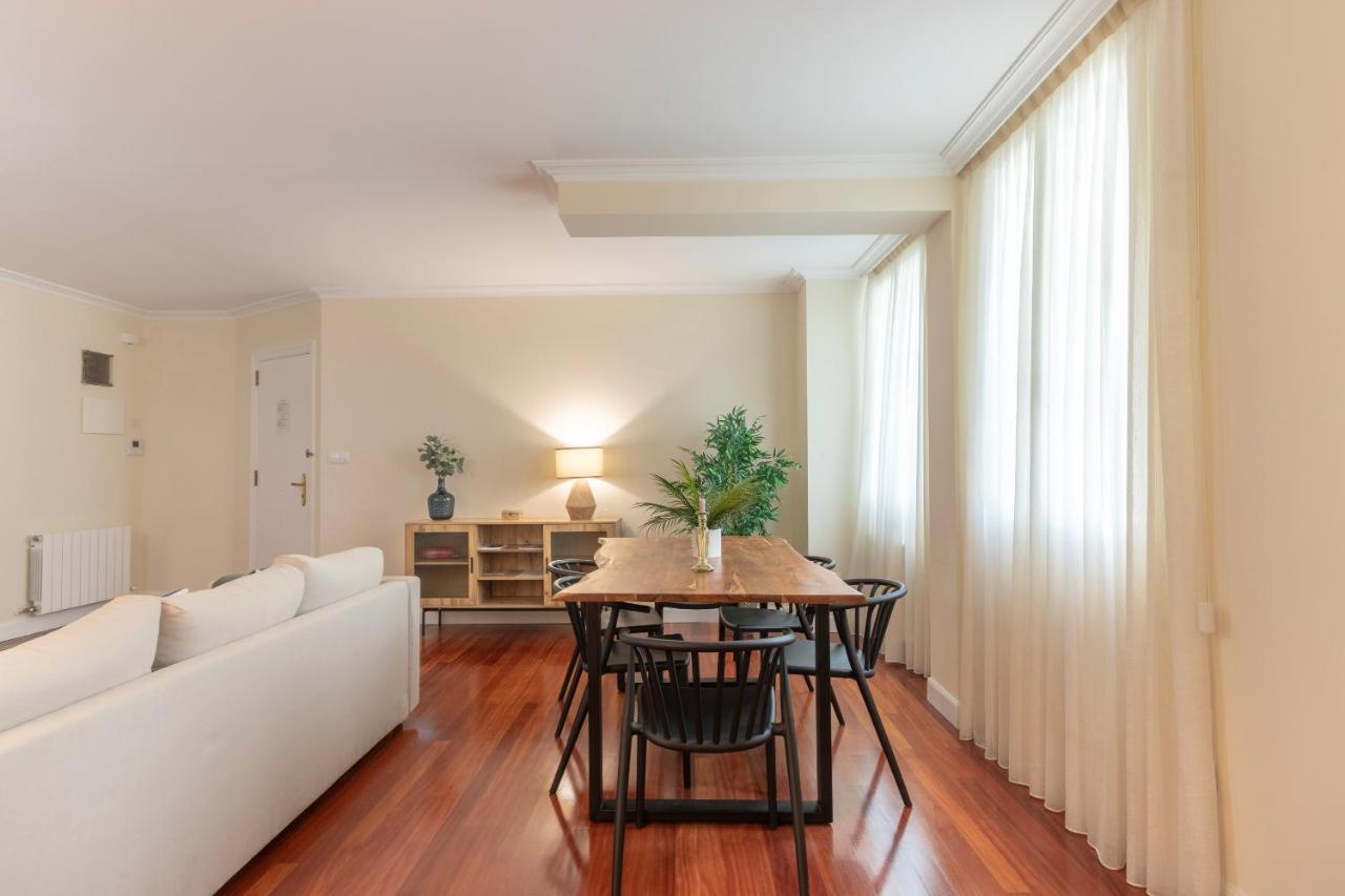 Akomodat En Apartamento En El Centro De Bilbao Con Parking Zewnętrze zdjęcie